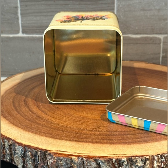 Vintage Carousel Horse Tin PIC Princeton Industries Corp. 3.7” x 3.7” x 4.8” - Picture 9 of 10